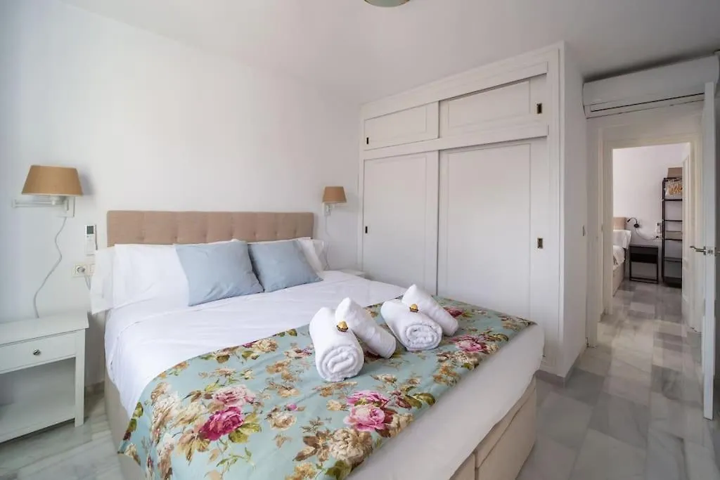 Central And Beautiful Apartment - Free Parking Malaga 0*,